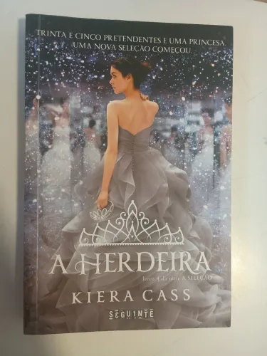A Herdeira - Livro Usado | Kiera Cass