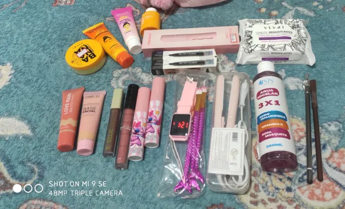 Vendo maquiagem com bolsa kit completo!