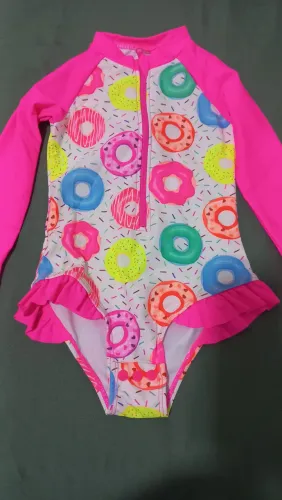 Roupa de praia infantil