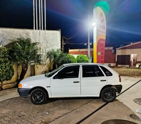 Volkswagen Gol 1000 MI 16v/ Ouro 4P 1998