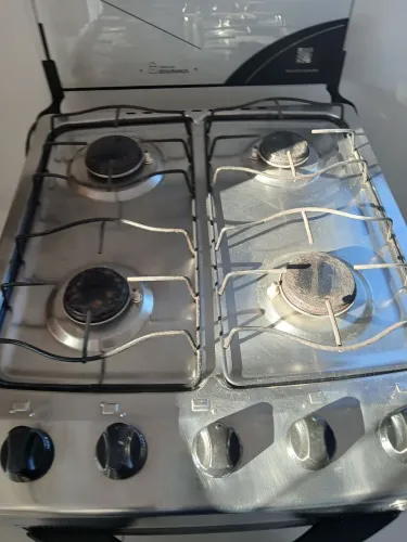 Fogão forno assa bem