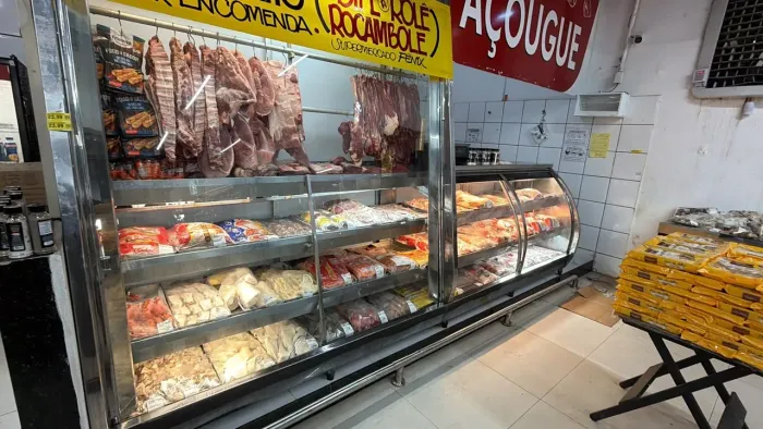 Balcao de açougue refrigerado inox gancheira mais pista