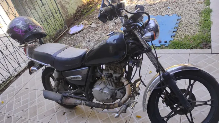 Intruder 125