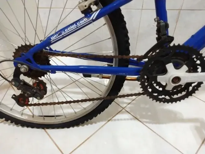 Bicicleta Caloi Max 21V aro 24 azul com marcha