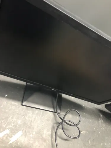 Monitor LG usado - 19 polegadas HDMI