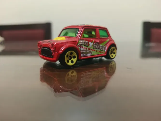 Miniatura Hot Wheels Morris Mini