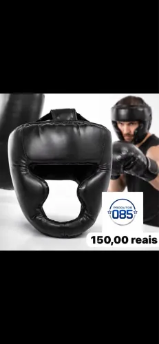 Capacete preto de luta 