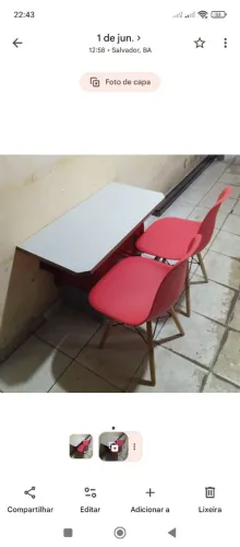 CONJUNTO MESA DOBRÁVEL COM 2 CADEIRAS PÉ DE PALITO