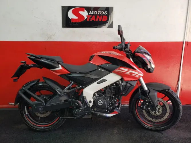 Bajaj Dominar 200 50 cc