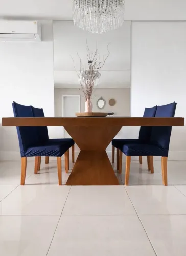 Mesa de jantar para 8 lugares