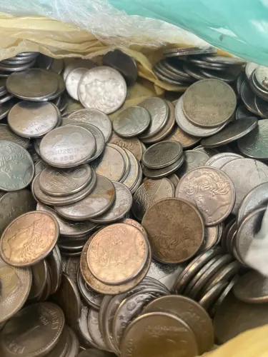 Moedas antigas muitas 