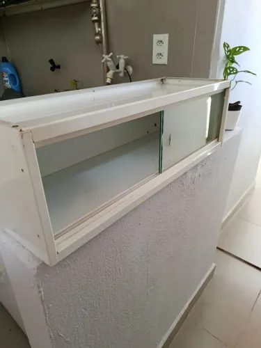 Armário suspenso cozinha
