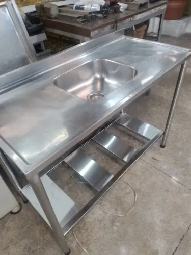 Vendo pia toda inox medida 1.20x60x90
