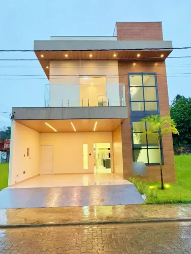 Casa 3 quartos com Piscina no Condomínio Quartzo Verde - Alto Padrão