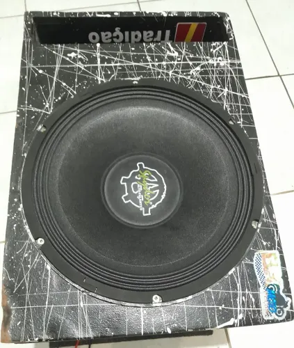 Spyder kaos 4.5k 15 polegadas 4250 w RMS na caixa!!