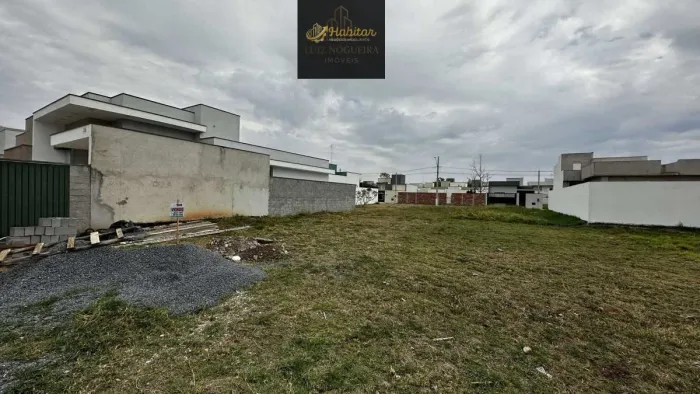 Terreno à venda em Pindamonhangaba, Loteamento Santa Clara, 176m²