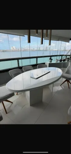 Mesa de mármore 