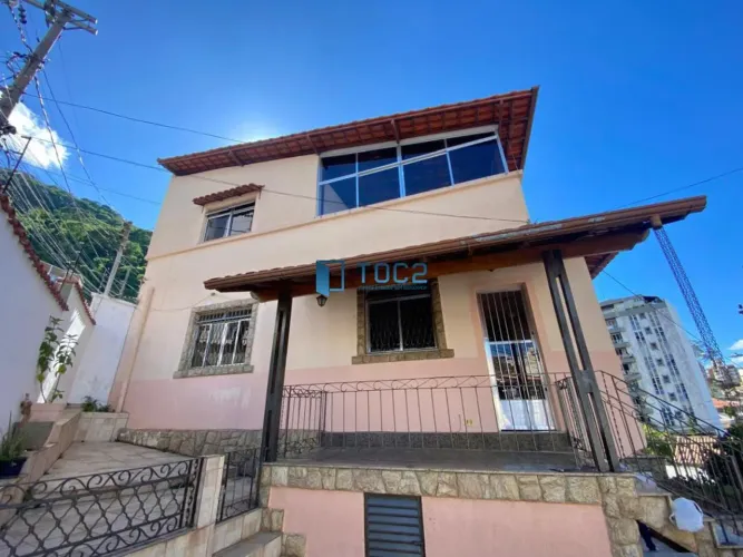 Casa para alugar no Santa Helena - Juiz de Fora| 5 Quartos | 90m² REF: 164