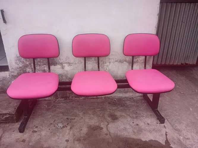 Vendo essa banco ideal para Studios ou para casa !