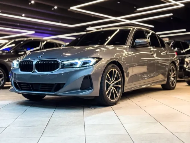 BMW 320I 320i 2024