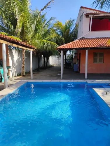 Casa na praia da Abreolandia na estrada da cofeco Aluga-se finais de semana e eventos.