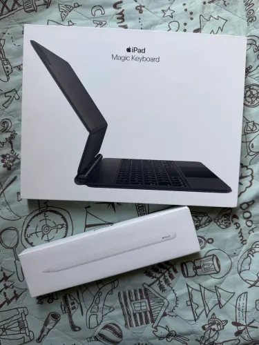 Apple Pencil 2º geração + Apple Magic Keyboard