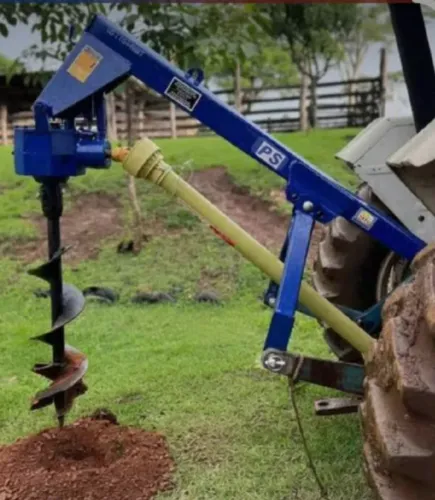 Perfurador de solo para trator agrícola 