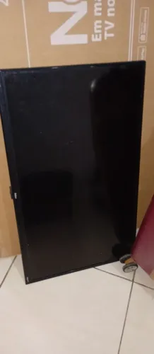 Televisão pra retirarda de peças