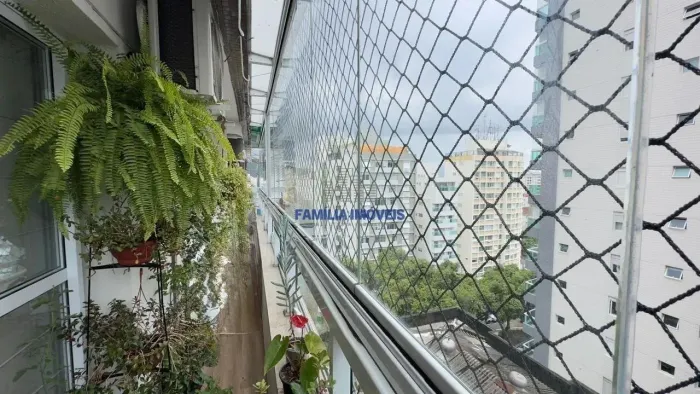Apartamento a venda com 2 quartos José menino Santos/SP