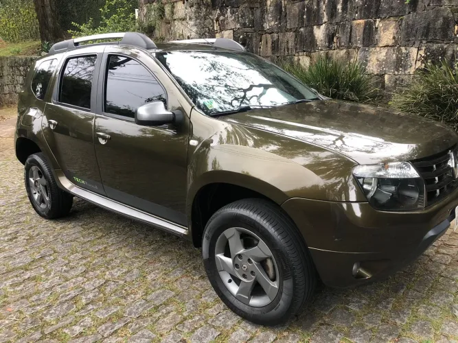 Renault Duster Dynamique 2.0 Hi-flex 16V Mec. 2014