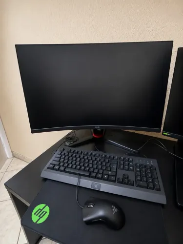 Kit PC Razer e AOC