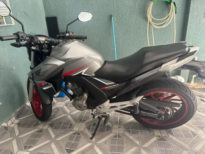 CB Twister 250