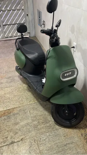 Scooter elétrica zerada