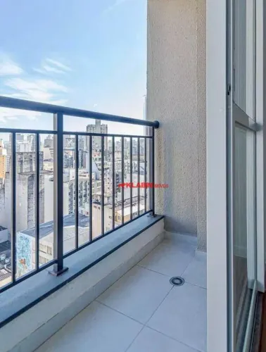 Studio com divisória- Alto - Terraço - Novo - Metrô -Hospitais-Faculdade