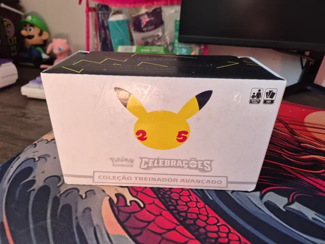 Pokemon ETB Celebrações 25 anos - Produto original Copag