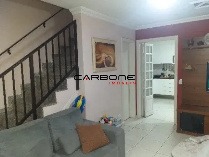 SOBRADO COM 2 SUITES E 2 VAGAS BAIRRO AGUA RASA