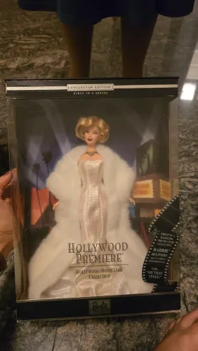 Barbie de colecionador Disney