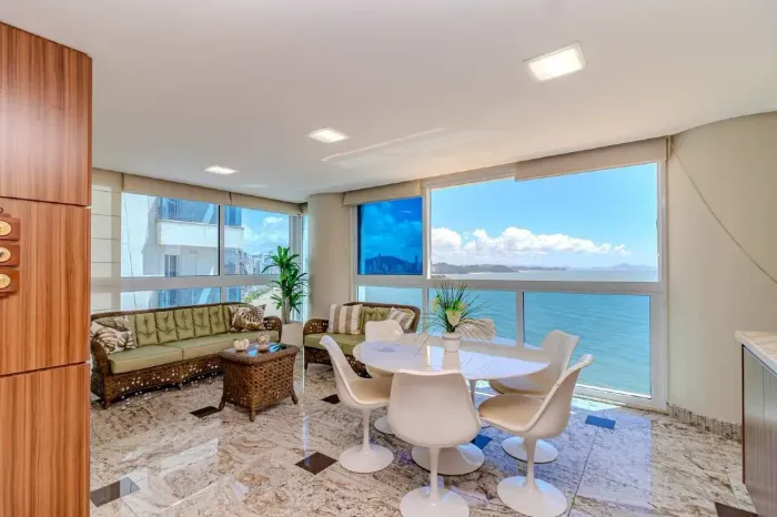 Apartamento à venda no Edifício Costão da Barra