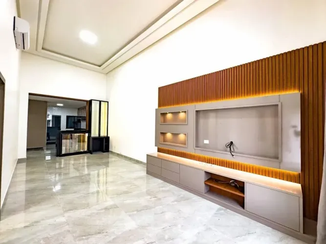 CONDOMINIO PASSAREDO COM 3 SUITES, CASA TÉRREA FINO ACABAMENTO