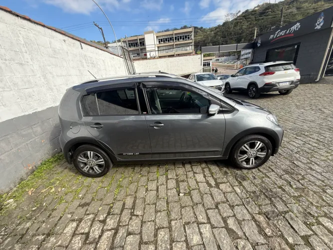 Volkswagen Up! Cross 1.0 TSI Total Flex 12V 5P 2018