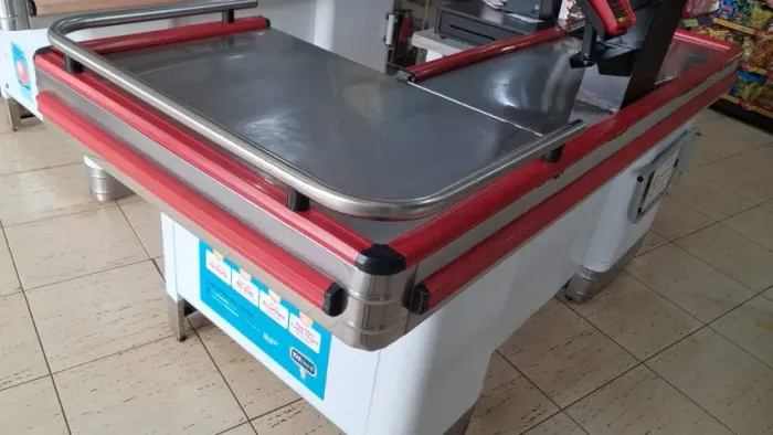 checkout ( caixa ) de supermercado