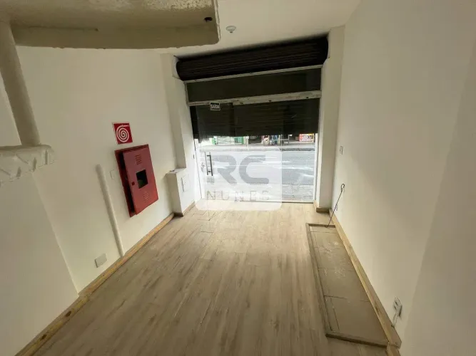 Loja de rua com área de 31m² no Bairro Floresta - Belo Horizonte/MG.
