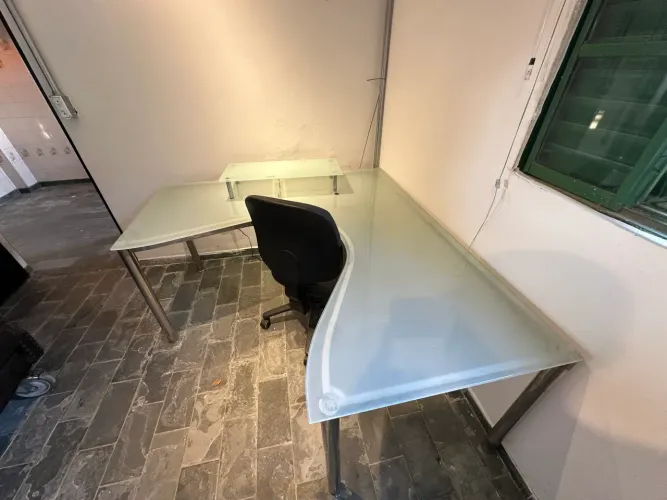 Mesa de canto para escritorio tampo de vidro