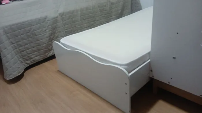 Cama infantil com colchão