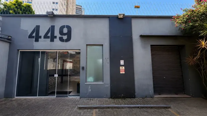 Imóvel Comercial de Alto Padrão | 200m² | Pronto para Empresas | Vila Mariana