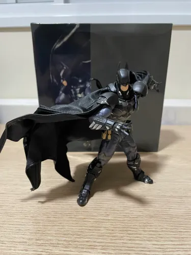 Batman Arkham Knight Revoltech Yamaguchi Bootleg