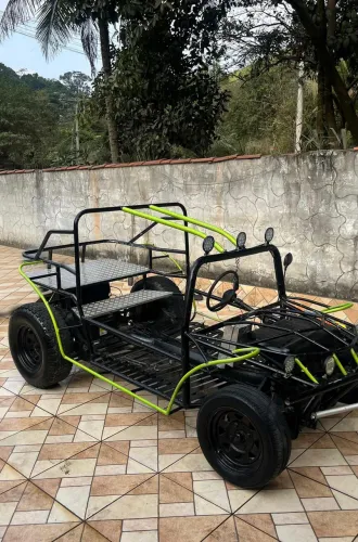 Gaiola de trilha e praia