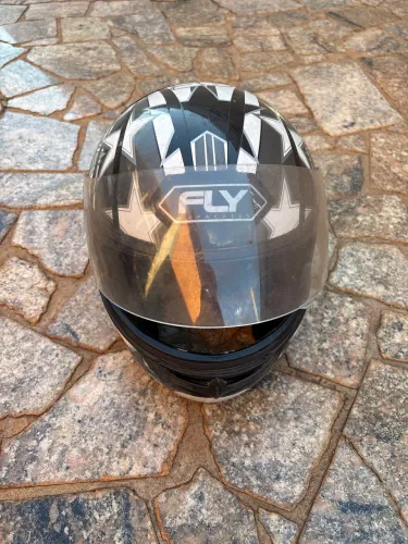 Capacete