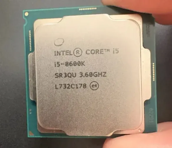i5 8600K 3.60GHz ACEITO TROCAS