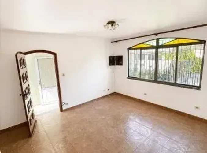 Imóvel para venda possui 99 metros quadrados com 2 quartos em Vila Amorim - Suzano - SP